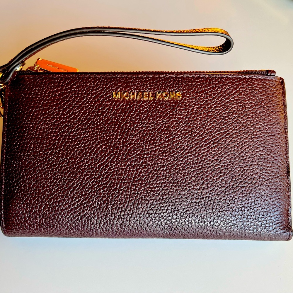 Michael Kors DoubleZip Wallet
Wristlet Phone Case NEW